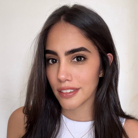 Otilia Bechara — Customer Support