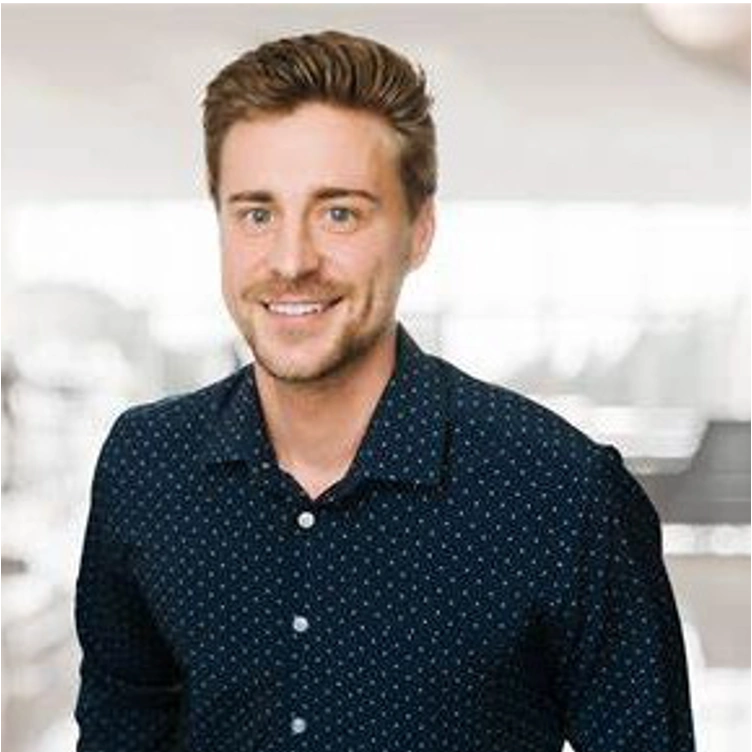Tanner Settles — Tax Preparer
